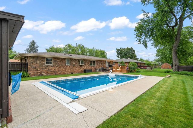 5515 Stone Avenue, Portage, IN 46368