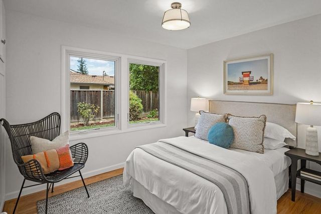 1690 Nilda Avenue, Mountain View, CA 94040
