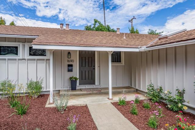 1690 Nilda Avenue, Mountain View, CA 94040