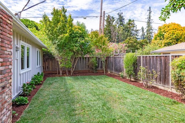 1690 Nilda Avenue, Mountain View, CA 94040
