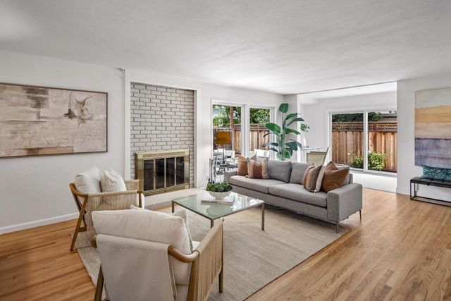 1690 Nilda Avenue, Mountain View, CA 94040