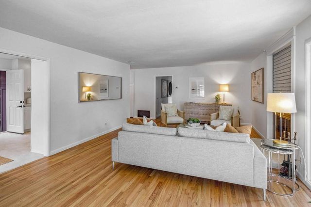1690 Nilda Avenue, Mountain View, CA 94040