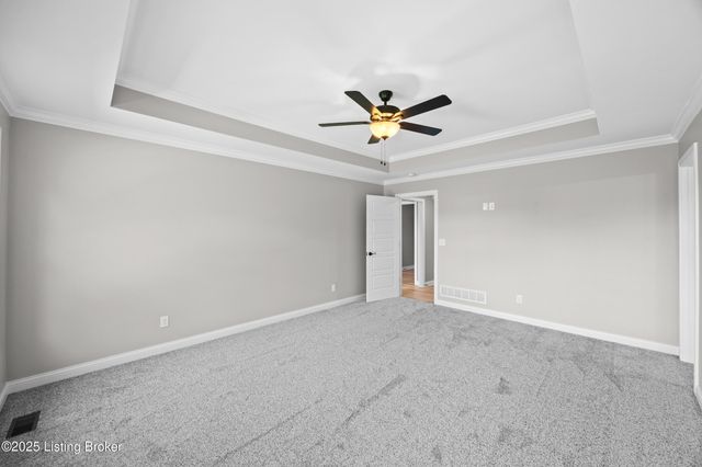 136 Wooded Glen Dr, Mt Washington, KY 40047