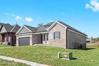 136 Wooded Glen Dr, Mt Washington, KY 40047