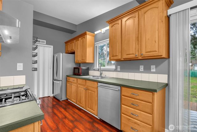 33004 29th Avenue SW, Federal Way, WA 98023