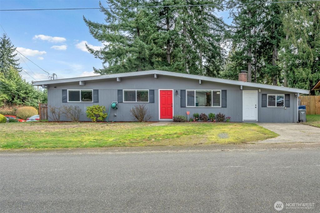 33004 29th Avenue SW, Federal Way, WA 98023
