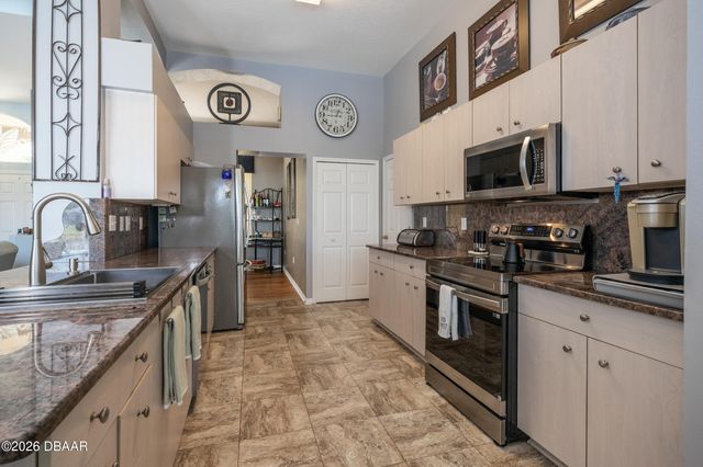 1887 Creekwater Boulevard, Port Orange, FL 32128