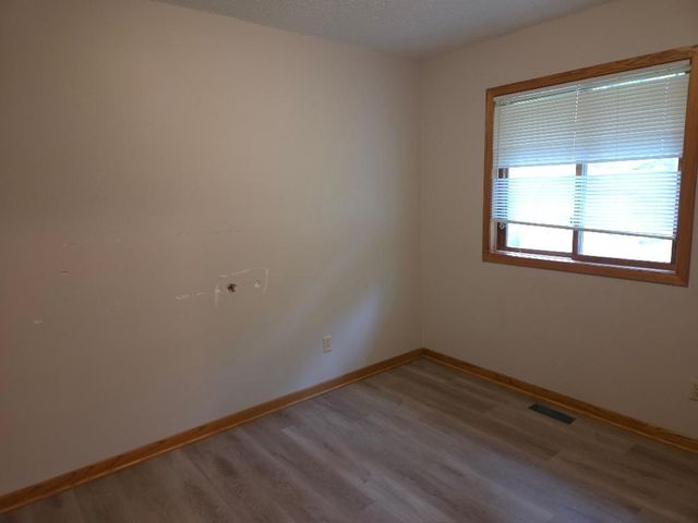 5627 Lannon Avenue NE, Albertville, MN 55301