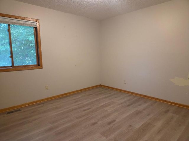 5627 Lannon Avenue NE, Albertville, MN 55301