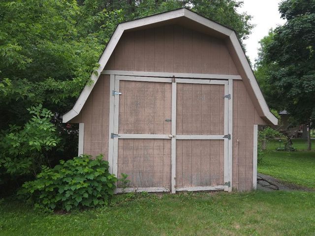 5627 Lannon Avenue NE, Albertville, MN 55301