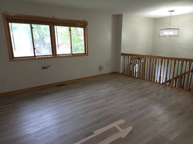 5627 Lannon Avenue NE, Albertville, MN 55301