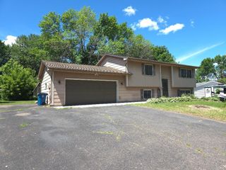5627 Lannon Avenue NE, Albertville, MN 55301