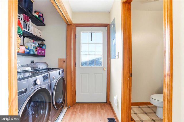32 THREE SISTERS CT, Ranson, WV 25438