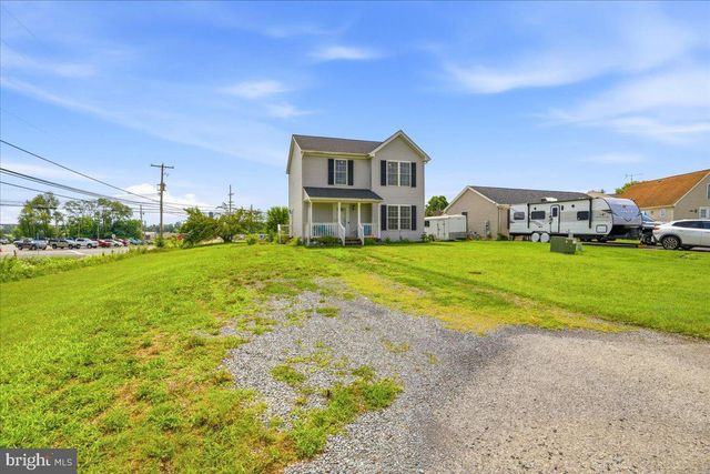 32 THREE SISTERS CT, Ranson, WV 25438