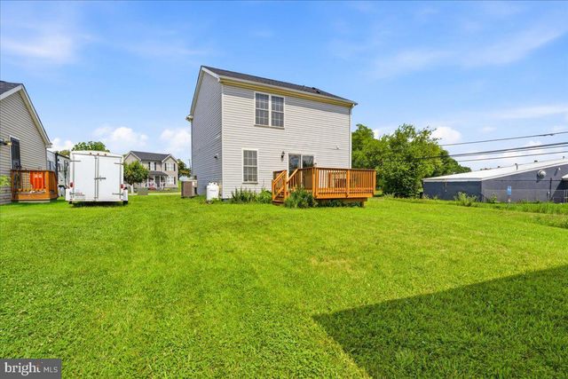 32 THREE SISTERS CT, Ranson, WV 25438