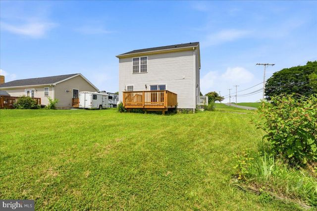 32 THREE SISTERS CT, Ranson, WV 25438
