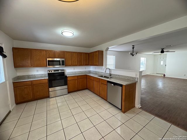 25715 Gold Yarrow, San Antonio, TX 78260