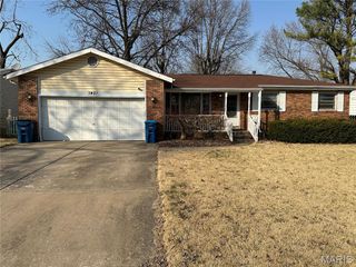 1451 Farmview Avenue, St Louis, MO 63138