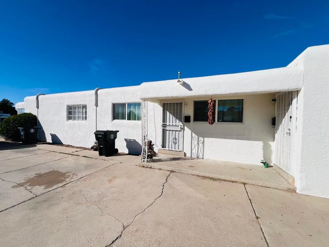 636 San Pedro Drive SE, Albuquerque, NM 87108
