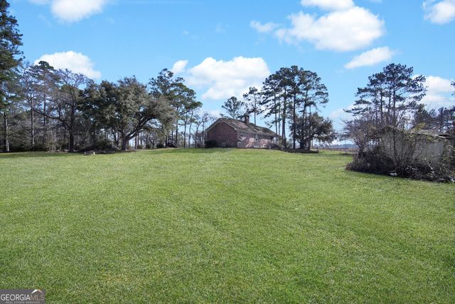 2060 Us Highway 80 Highway, Bloomingdale, GA 31302
