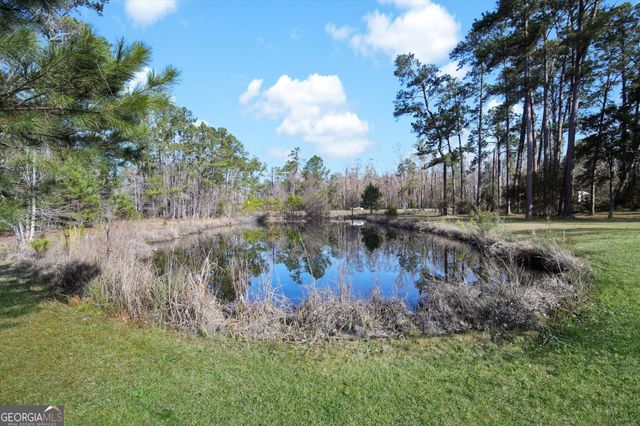 2060 Us Highway 80 Highway, Bloomingdale, GA 31302