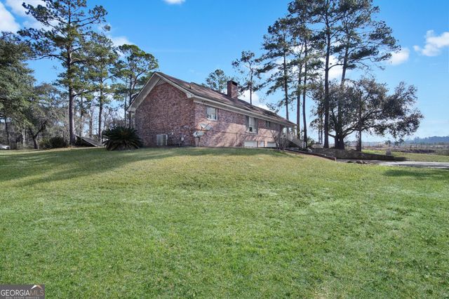 2060 Us Highway 80 Highway, Bloomingdale, GA 31302