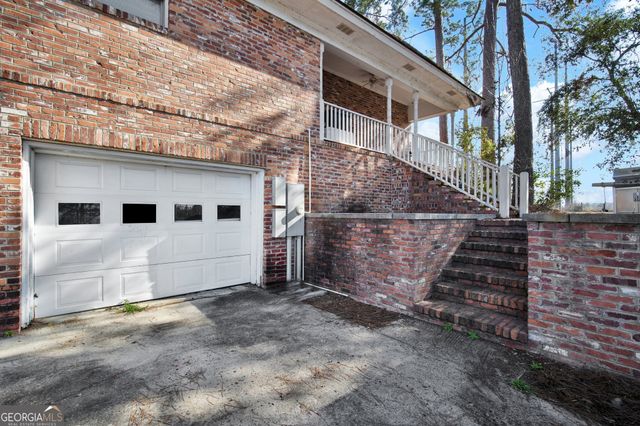 2060 Us Highway 80 Highway, Bloomingdale, GA 31302