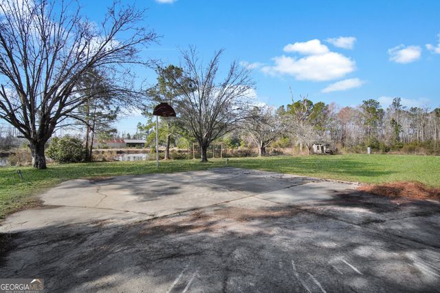 2060 Us Highway 80 Highway, Bloomingdale, GA 31302