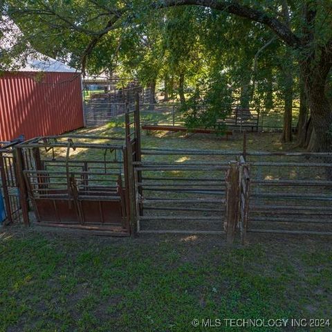 4100 N Wood Drive, Okmulgee, OK 74447