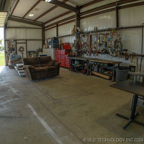 4100 N Wood Drive, Okmulgee, OK 74447