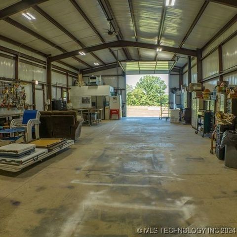 4100 N Wood Drive, Okmulgee, OK 74447