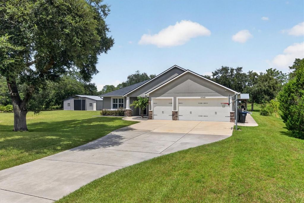 Image 1 of property listing at 19749 QUINELLA STREET, Orlando, FL 32833