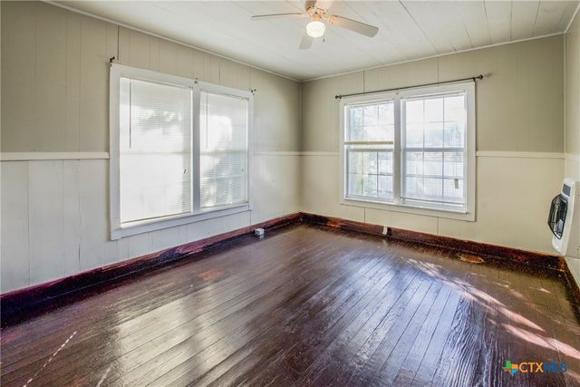 1500 E Main Street, Gatesville, TX 76528