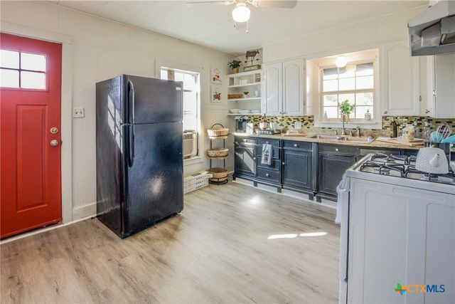 1500 E Main Street, Gatesville, TX 76528