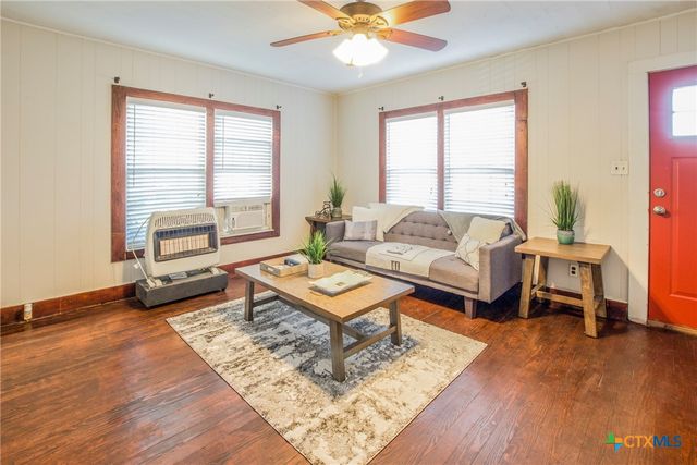 1500 E Main Street, Gatesville, TX 76528