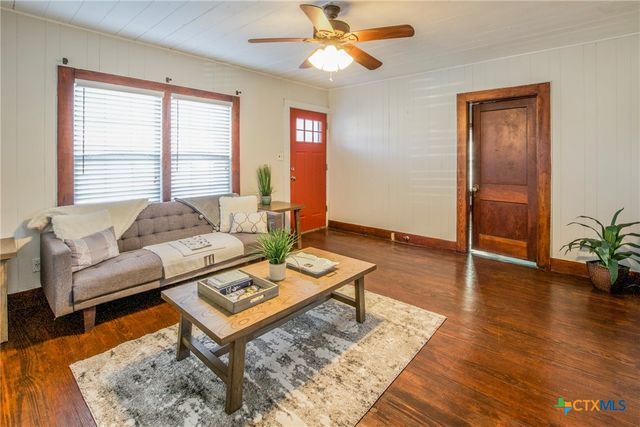 1500 E Main Street, Gatesville, TX 76528