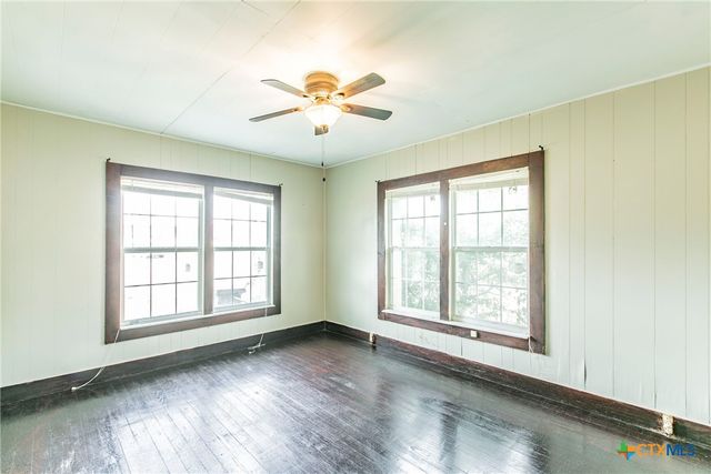 1500 E Main Street, Gatesville, TX 76528