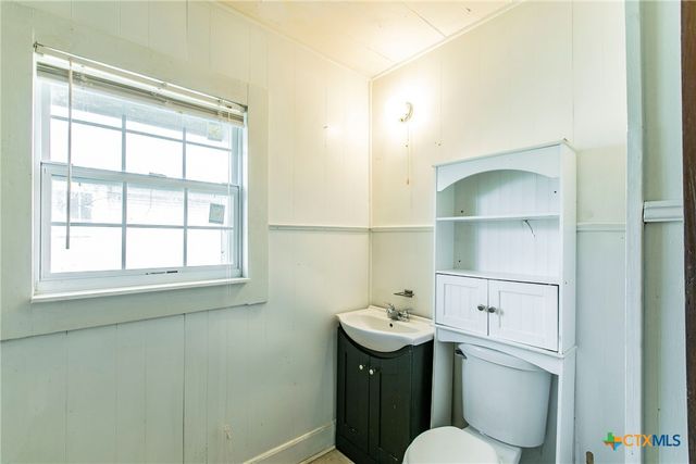 1500 E Main Street, Gatesville, TX 76528