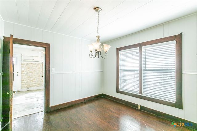 1500 E Main Street, Gatesville, TX 76528