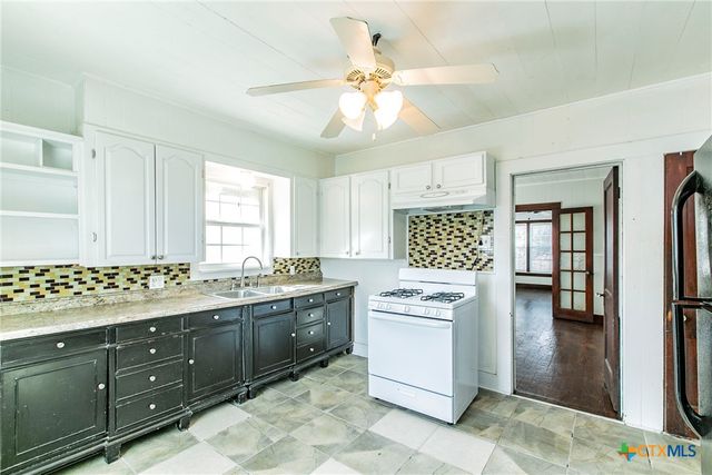 1500 E Main Street, Gatesville, TX 76528