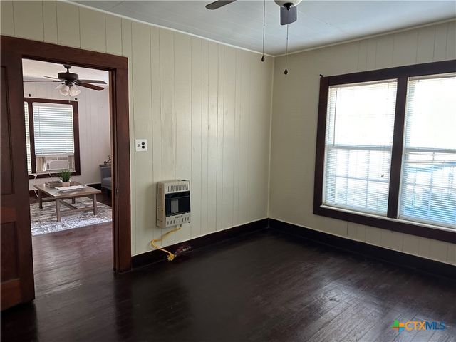 1500 E Main Street, Gatesville, TX 76528