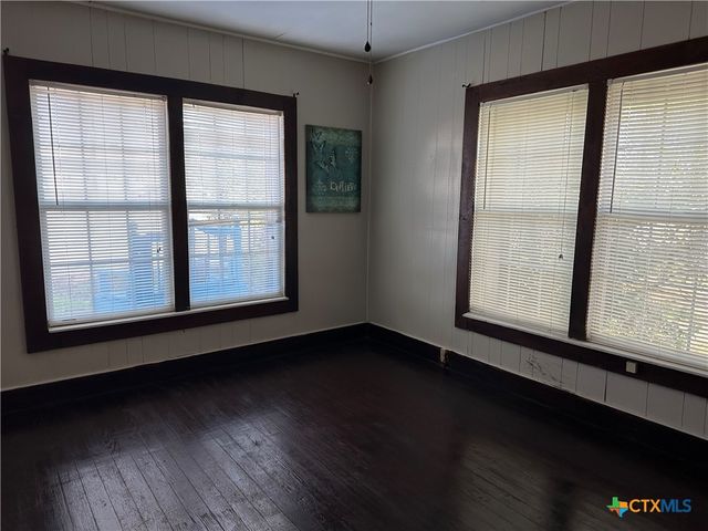 1500 E Main Street, Gatesville, TX 76528