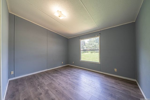756 Northeast Dr, Bandera, TX 78003