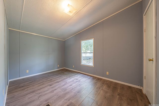 756 Northeast Dr, Bandera, TX 78003