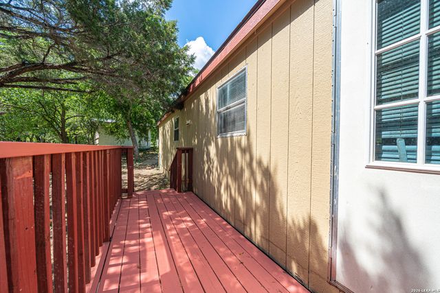 756 Northeast Dr, Bandera, TX 78003