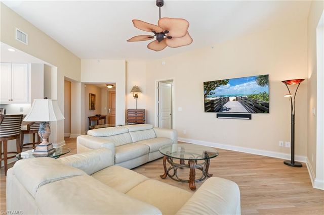 4137 Bay Beach LN 525, Fort Myers Beach, FL 33931