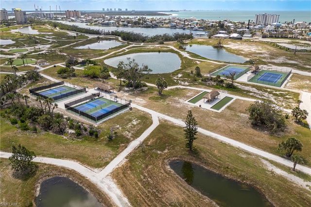 4137 Bay Beach LN 525, Fort Myers Beach, FL 33931