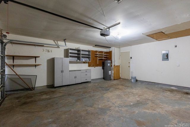 5434 MOUNTAIN VISTA DR, San Antonio, TX 78247