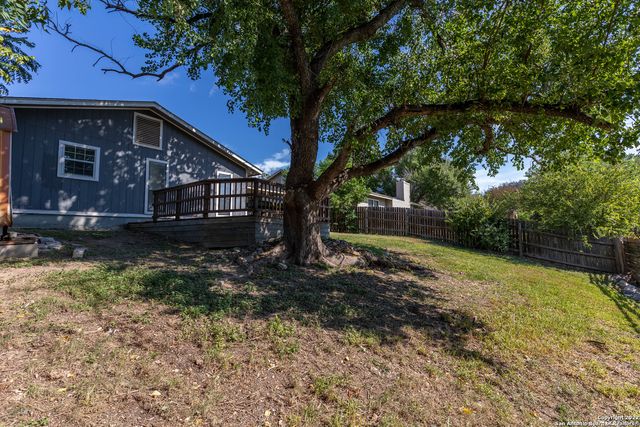 5434 MOUNTAIN VISTA DR, San Antonio, TX 78247