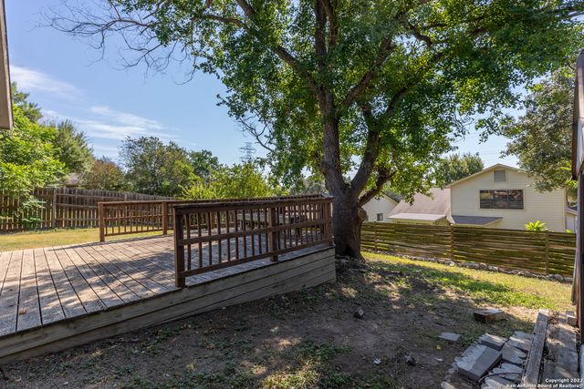 5434 MOUNTAIN VISTA DR, San Antonio, TX 78247